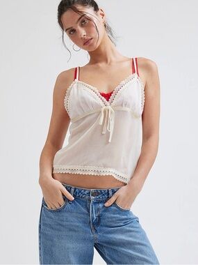 Urban Outfitters: Kimchi Blue Ray Sheer Lace Trim Cami